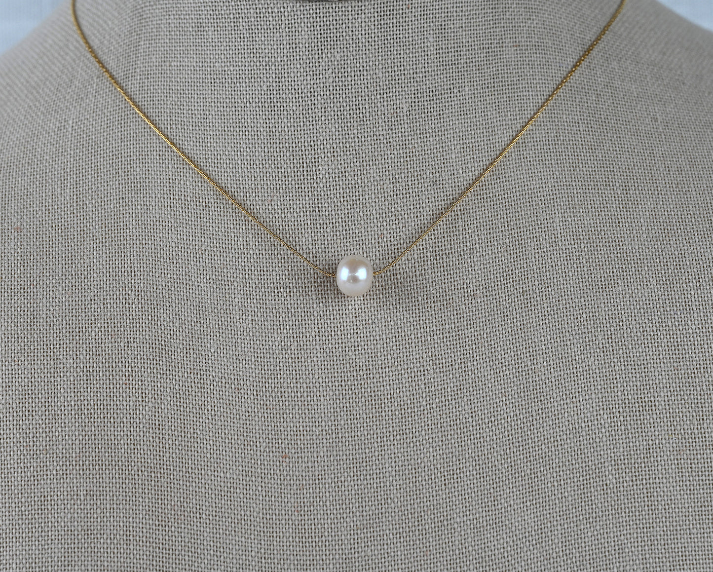 Floating Pearl Necklace