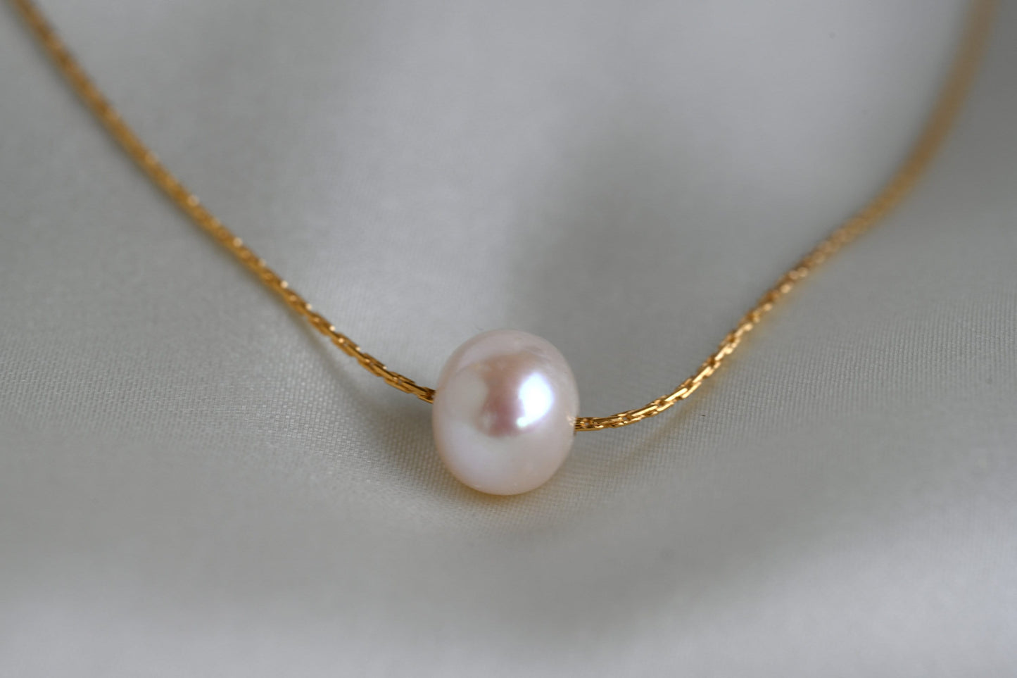 Floating Pearl Necklace